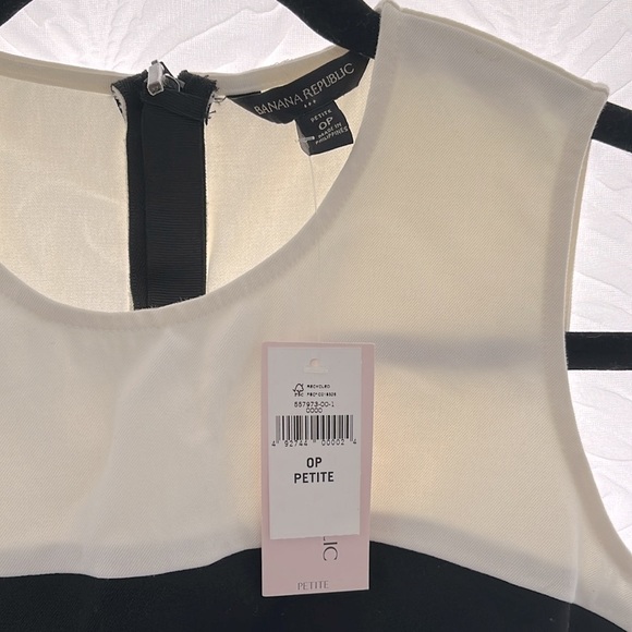 Banana Republic Petite Exclusives Fitted Dress - Picture 3 of 6